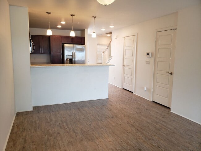 Building Photo - Newly Built TH 2bd, 2.5ba, 2pkg 1014sqft. ...