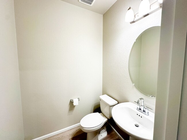 Building Photo - Brand New 3BR in the Brook at Via Varra No...