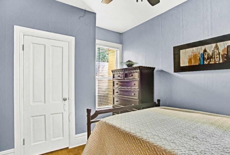 Building Photo - 1015 E 10th Ave