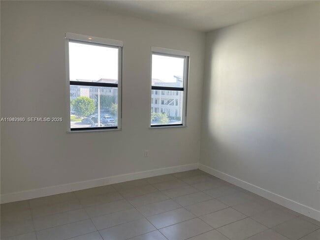 Building Photo - 7809 NW 104th Ave