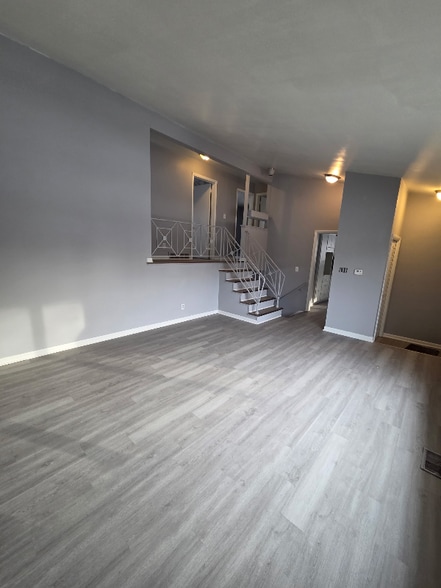 Building Photo - 5702 Oxley Dr