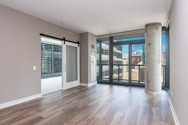 Building Photo - 520 N Wabash Ave