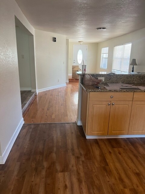 Building Photo - 3008 N Woodrow Ave