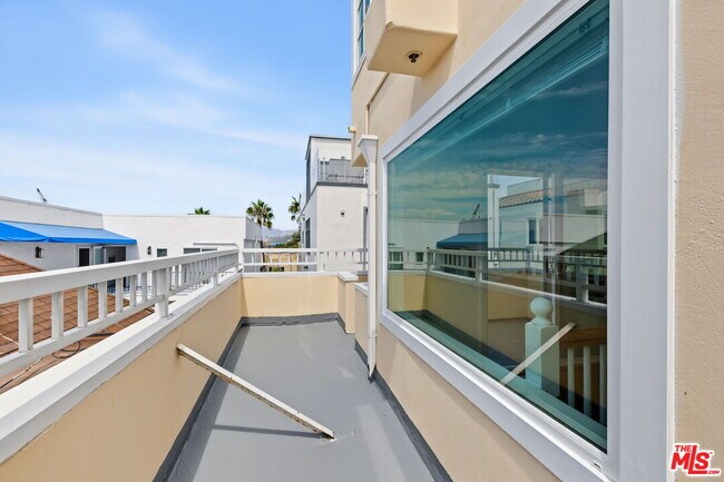 Building Photo - 25 Arcadia Ter
