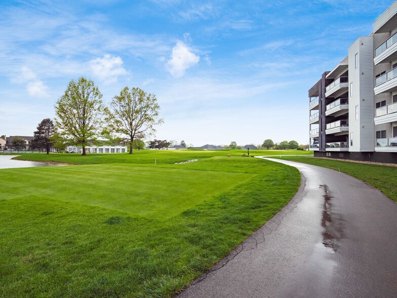 Building Photo - 5211 Highpointe Lakes Dr