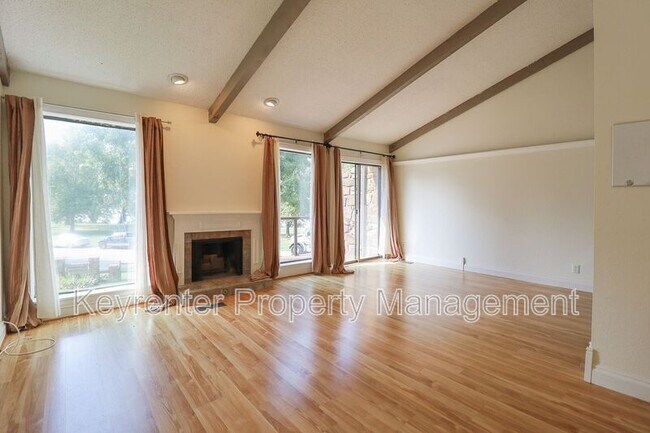 Building Photo - 1505 Riverside Dr