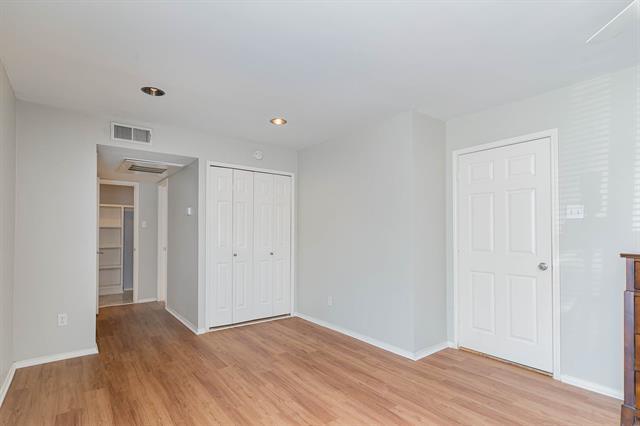 Building Photo - 10109 Regal Park Ln