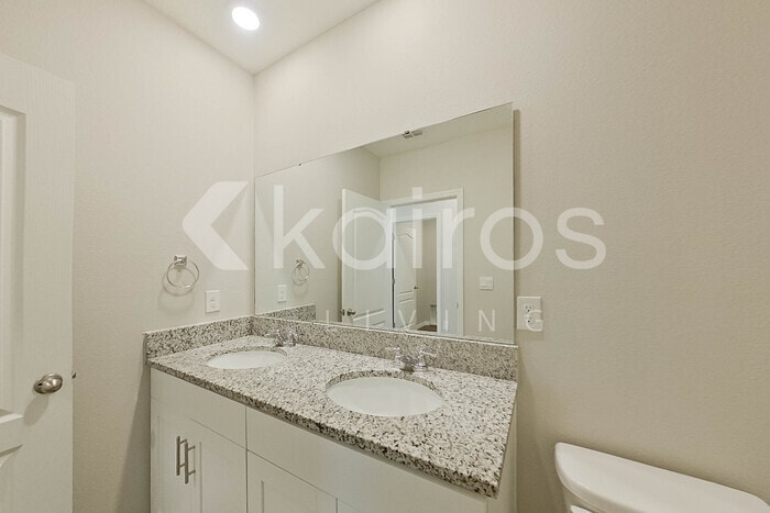 Building Photo - 32133 Katelin Cir