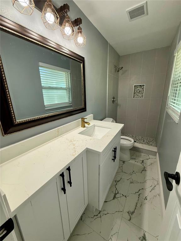 Building Photo - 7102 Carmel Ave