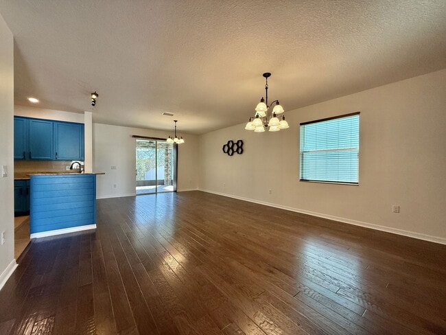 Building Photo - 10551 Park Meadowbrooke Dr