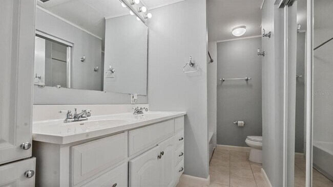 Building Photo - 11717 Wesson Cir E