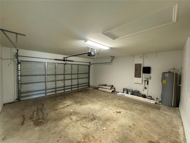 Building Photo - 4876 Summerfield Cir