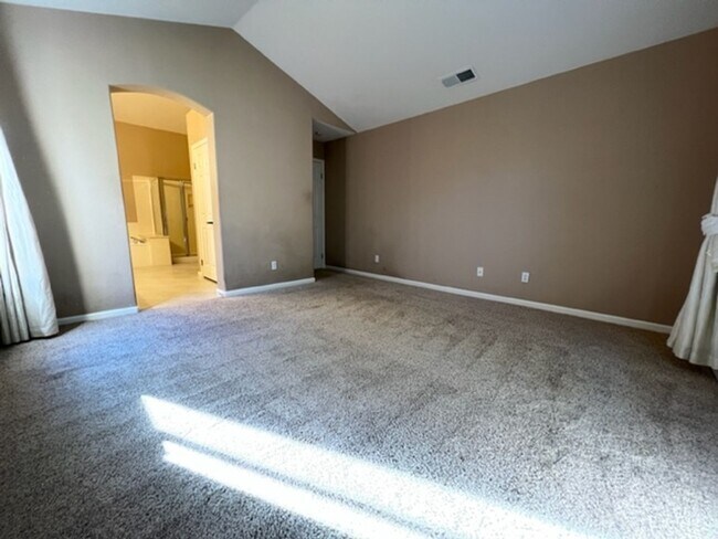 Building Photo - Charming 3 Bedroom 2 Bath with Large Backyard on Corner lot