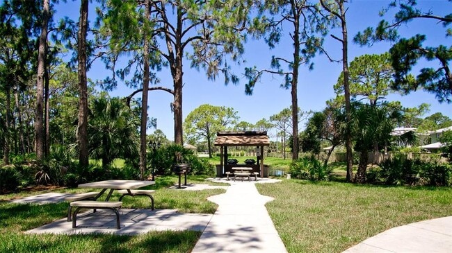 Building Photo - 7893 Timberwood Cir