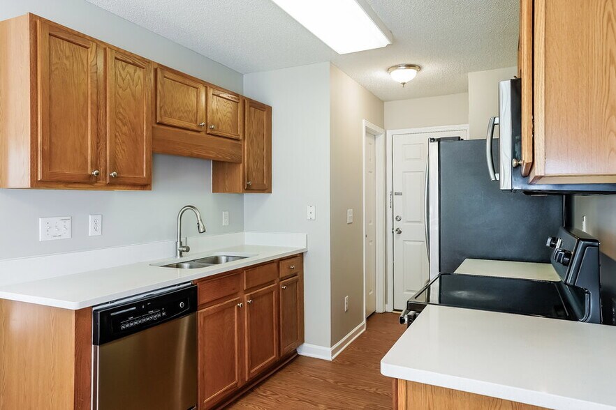 Building Photo - 6029 Silkwater Ct