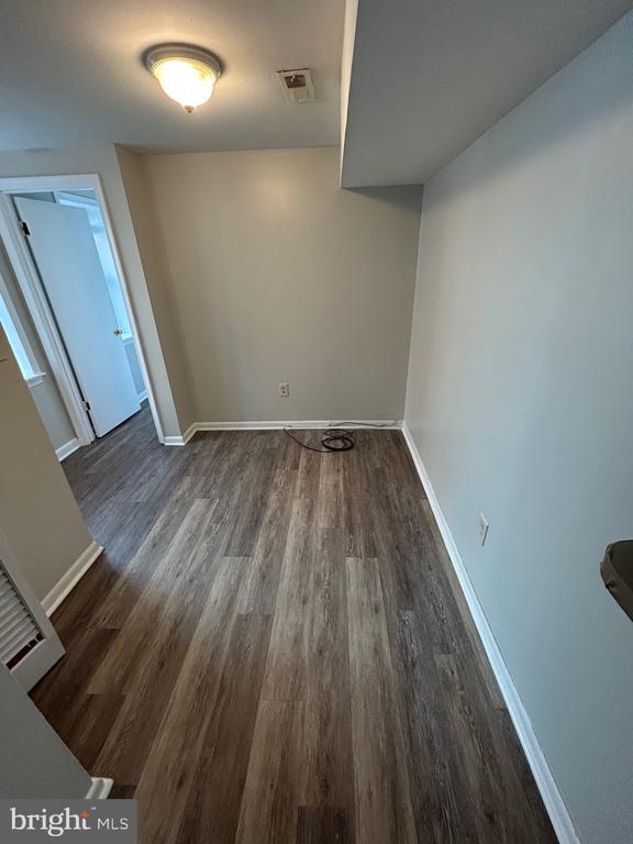 Building Photo - 521 S Wolfe St