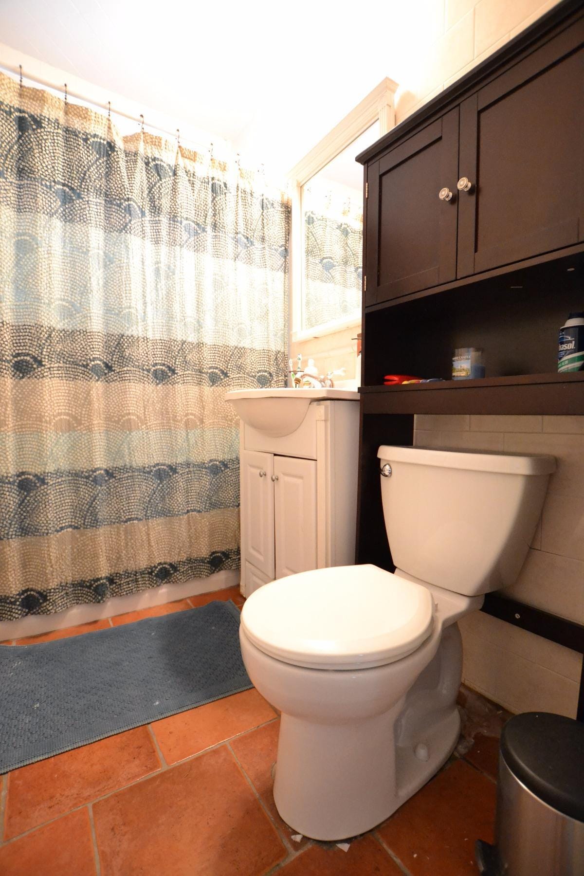 Building Photo - 70 Hobart St