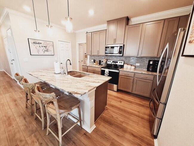 Building Photo - 7911 Libretto Ln