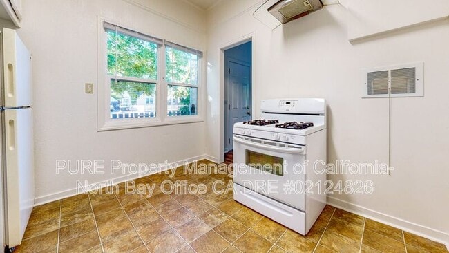 Building Photo - 1430 Sonoma Ave