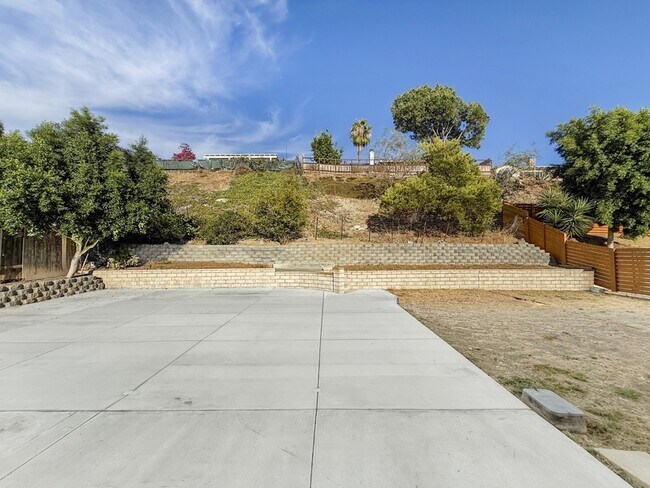 Building Photo - 13537 Carriage Rd