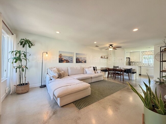 Building Photo - 849 Loganberry Ct