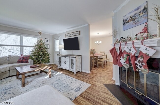 Building Photo - 17 Heritage Dr