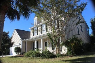 Building Photo - Available May 11th. Gorgeous 4 BR/2.5 BA Home Available in Berkleigh!