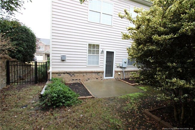 Building Photo - 8367 Primanti Blvd