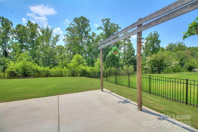 Building Photo - 3013 Hamilton Mill Dr