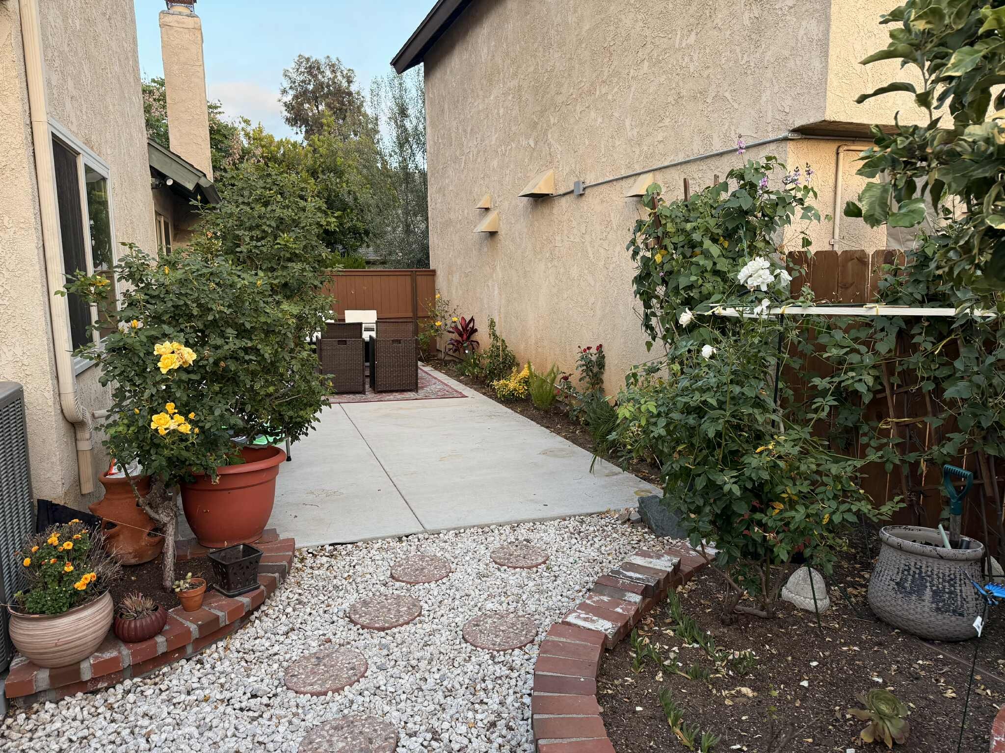 Building Photo - 10743 Cariuto Ct
