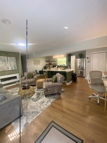 Building Photo - 2218 Acelia Ct
