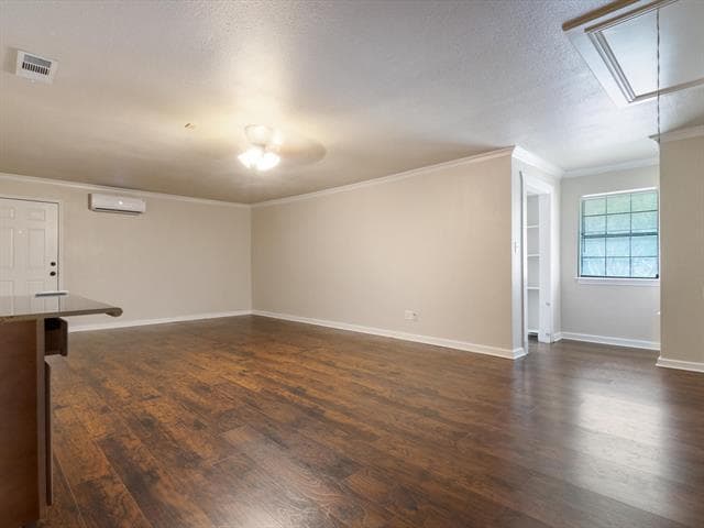 Building Photo - 922 Beverly Ct