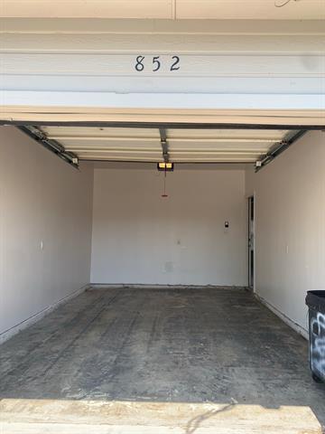 Building Photo - 852 Brockden Dr