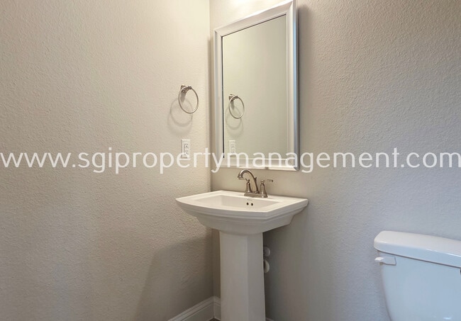 Building Photo - 12976 Rockham Ln