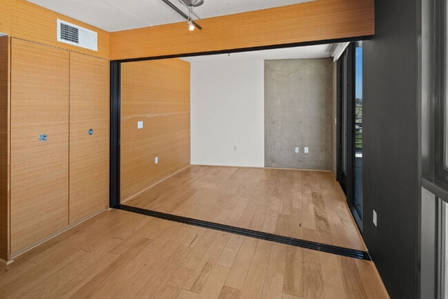 Building Photo - 1780 Kettner Blvd