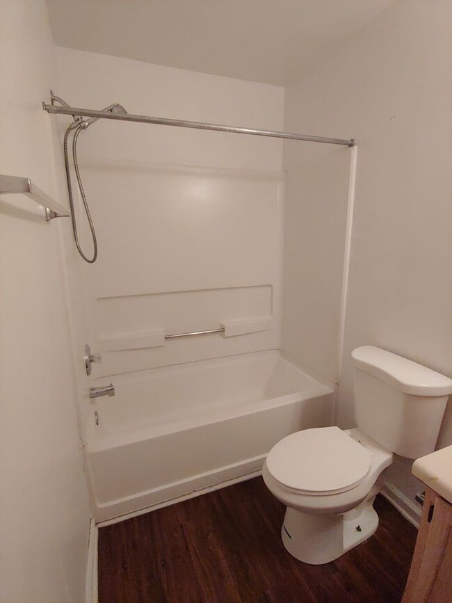 Building Photo - 4 BR / 3 BA Townhouse in San Luis Area off...