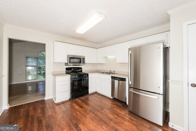 Building Photo - 3905 Saddlecreek Dr