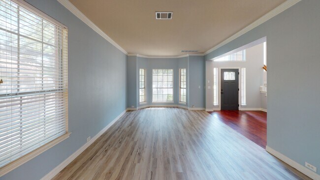 Building Photo - 15224 Calaveras Dr