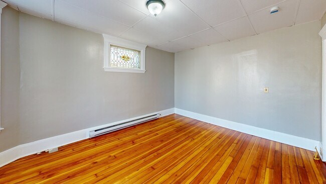 Building Photo - 23 Endicott Ave