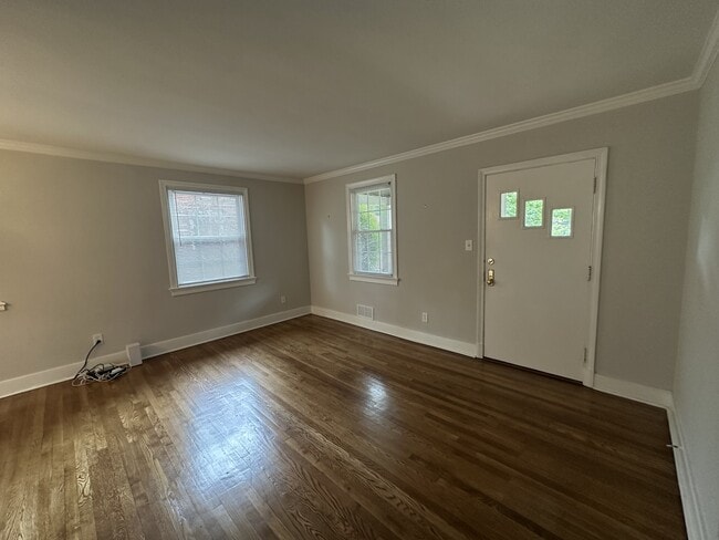 Building Photo - 5004 Patterson Ave