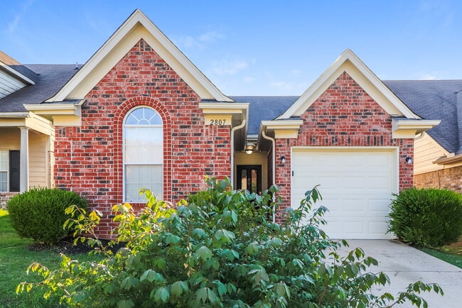 Building Photo - 2807 Maggie Woods Ln