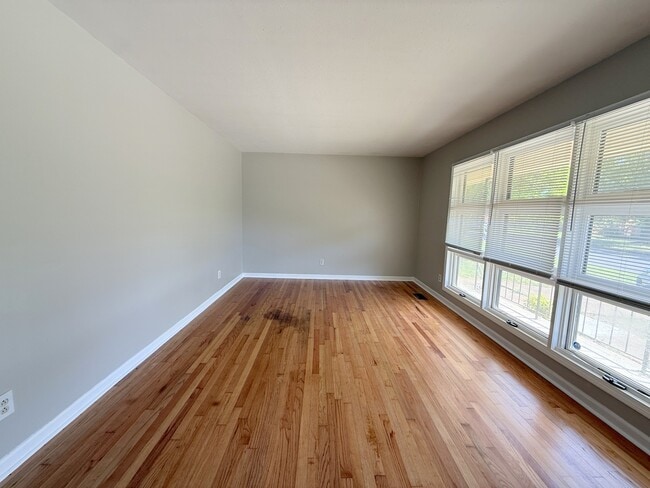 Building Photo - 603 Austin Dr NW