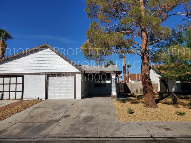 Building Photo - FULLY REMODELED~ 3 Bed 2bath ~ Spring Valley Single Story w/ a Pool!