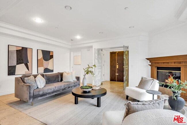 Primary Photo - 871 Granville Ave