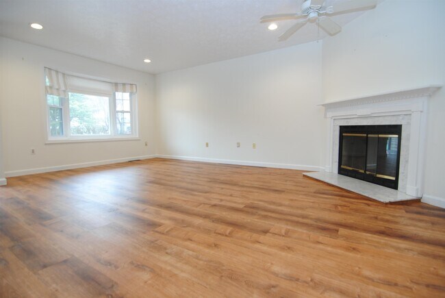 Building Photo - 5 Cadogan Way