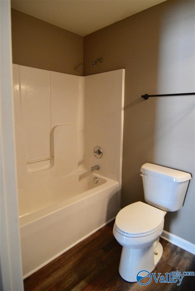 Building Photo - 303 Counter Point Dr