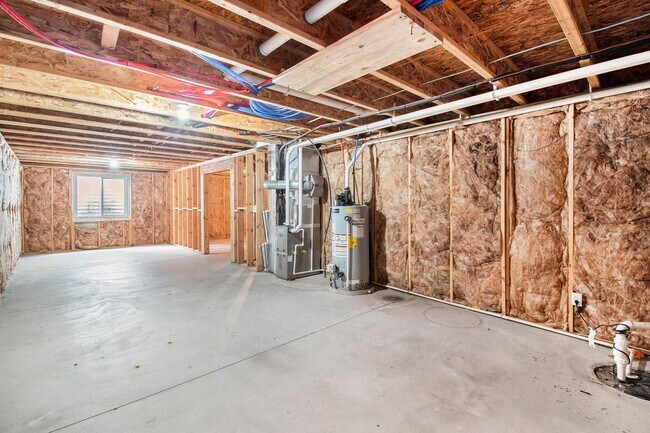 Building Photo - Newer Home near Outstanding Schools!