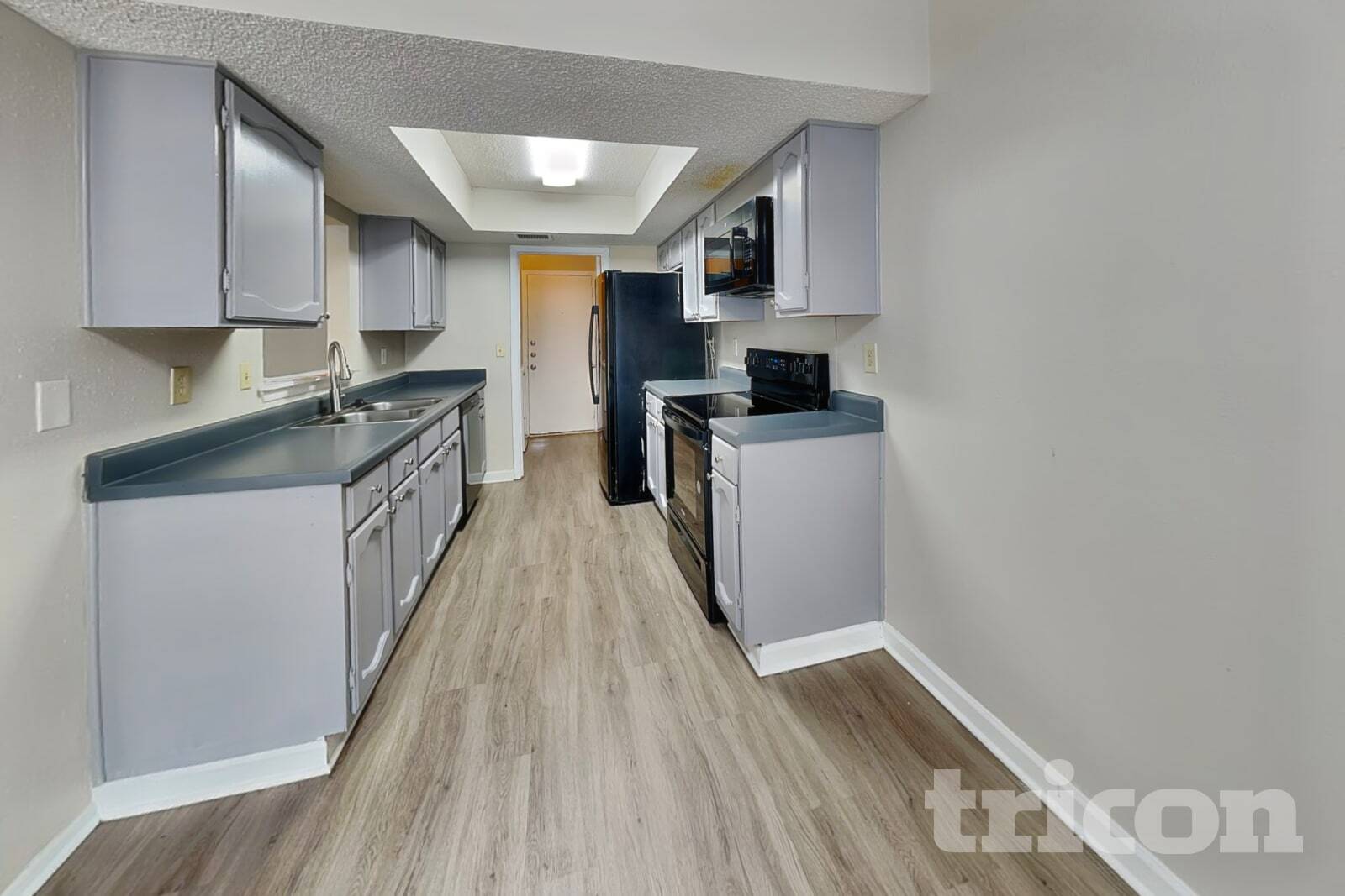 Building Photo - 7527 Ledgebrook Dr