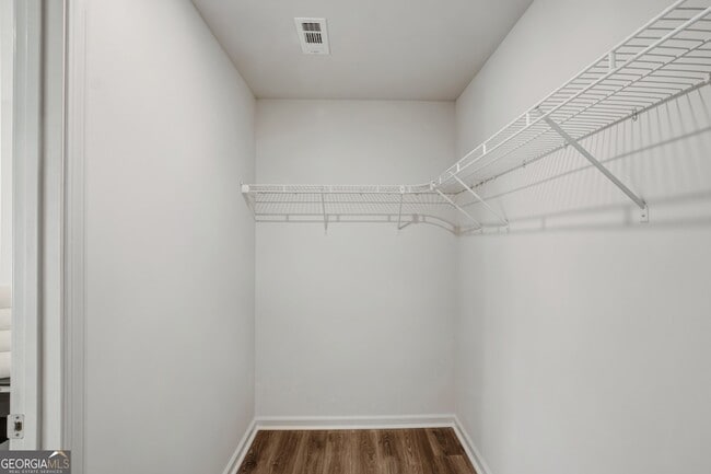 Building Photo - 428 Brookfield Dr