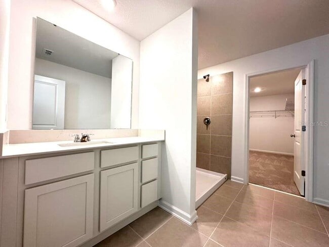 Building Photo - 4734 Katrina Dr